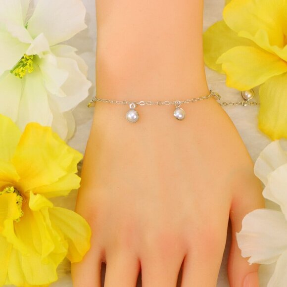 Minimalist Bracelet, Sleek & Modern Design, Women’s Fashion, YC110208-B - Picture 2 of 10